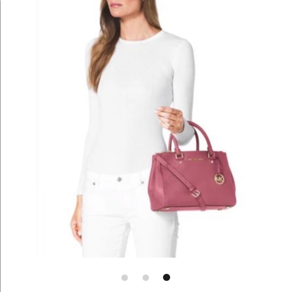 SOLD Michael Kors small Sutton saffiano bag - Picture 10 of 11